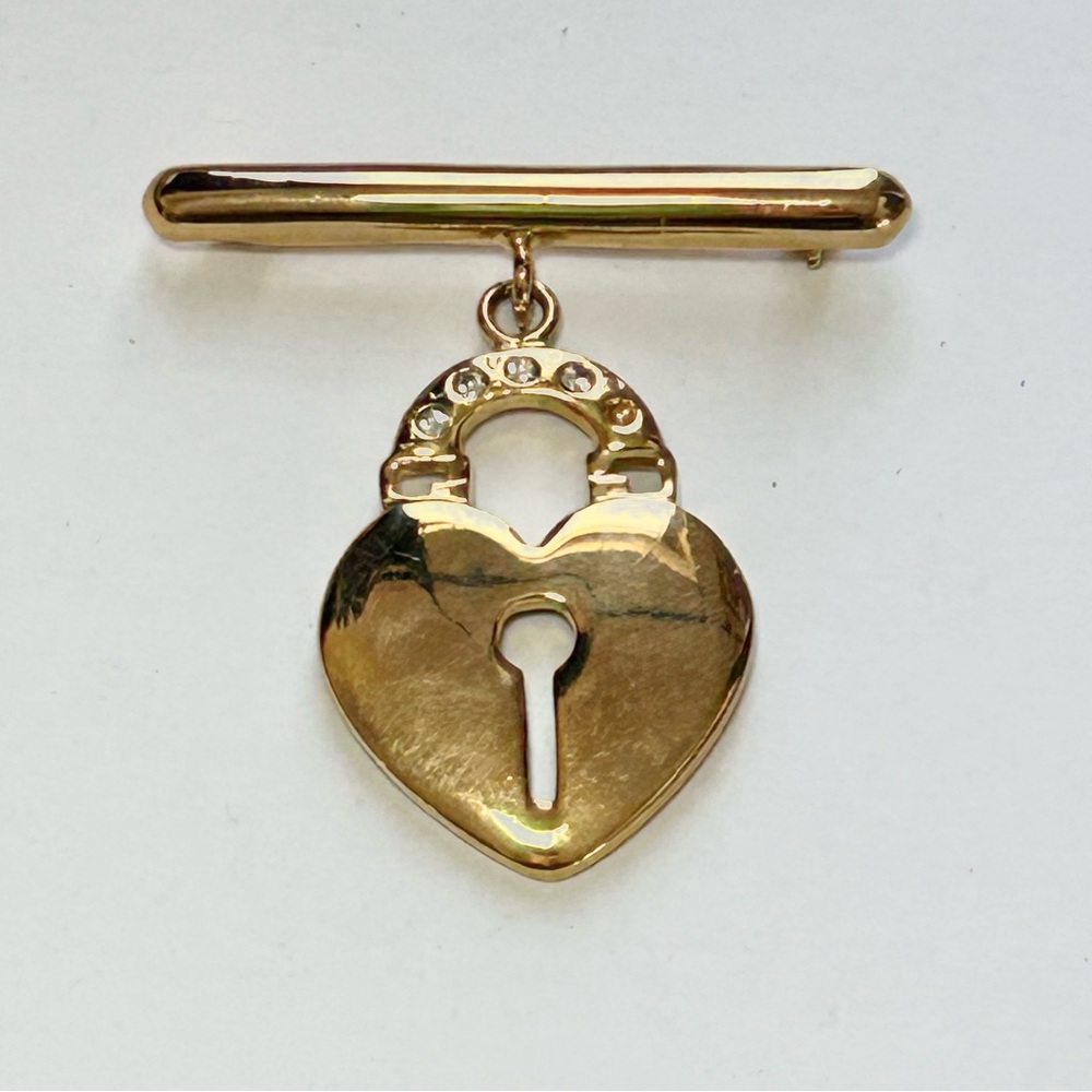 Vintage Gold Tone Dangling Heart Padlock with Rhinestones Brooch (READ FOR FLAW)